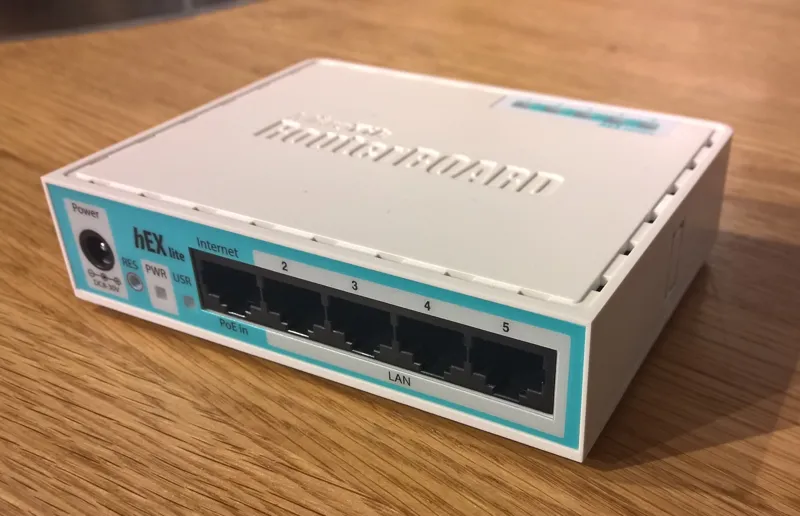 MikroTik RB750r2 (hEX lite) router