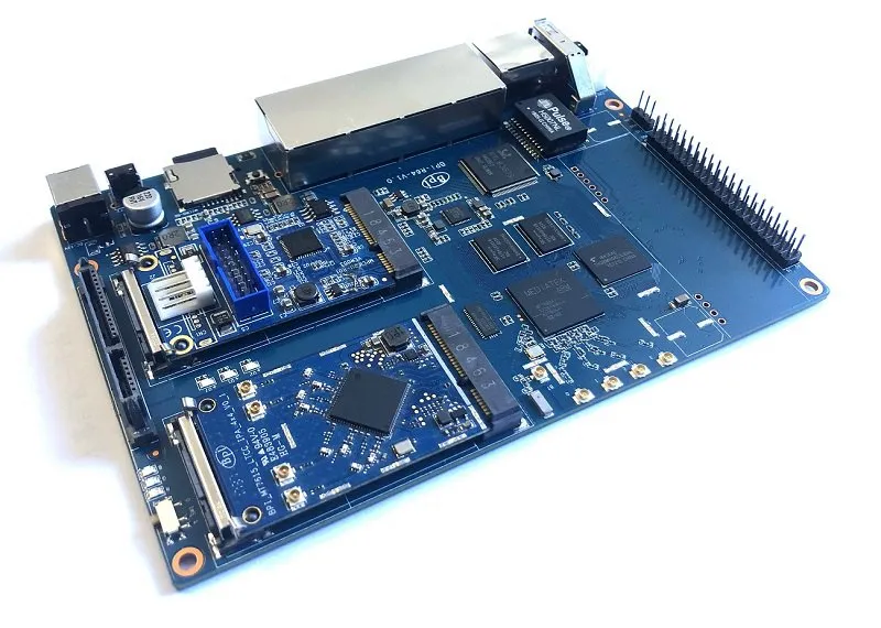 Sinovoip Banana Pi BPi-R64 router