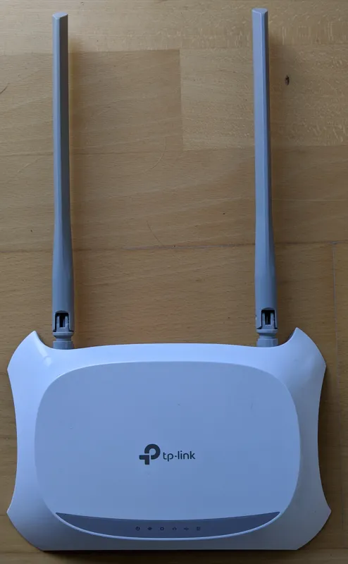 TP-Link TL-MR3420 router